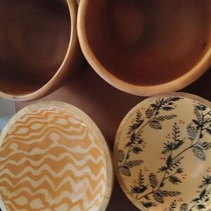 4 cute wooden bowls